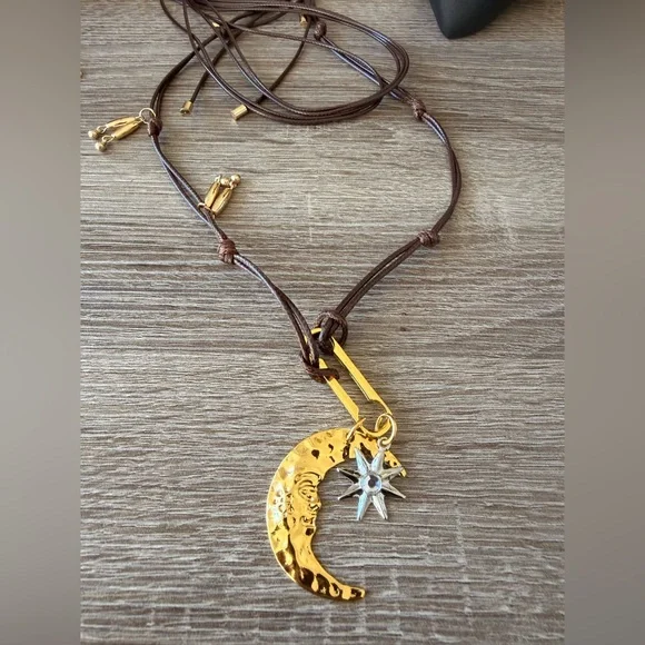 Brown strap moon Necklace N1157 - Picture 5 of 5